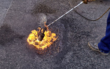 Pairc Shiaboist flat roofing repairs